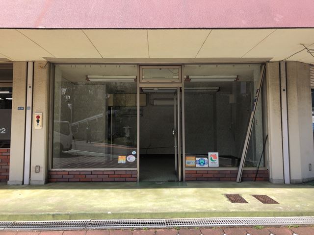 神奈川県川崎市麻生区上麻生の事務所内残置物撤去処分後の様子です。